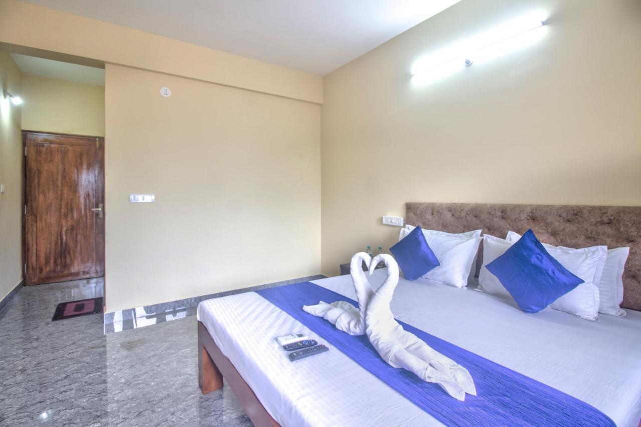 Renuka Holiday Inn Calangute Zewnętrze zdjęcie